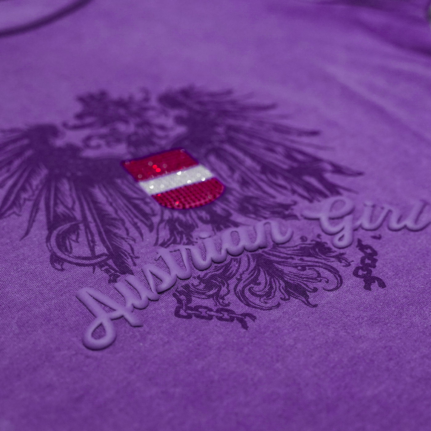 Austrian Girl Vintage T-Shirt - Lila