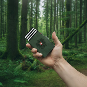 Adler Smart Wallet Trifold mit Karten-Pop-Up Funktion aus Echtleder