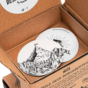 Berge Emaille Tasse