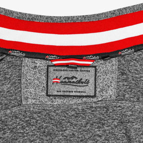 Jacke mit rot weiss roten Stehkragen