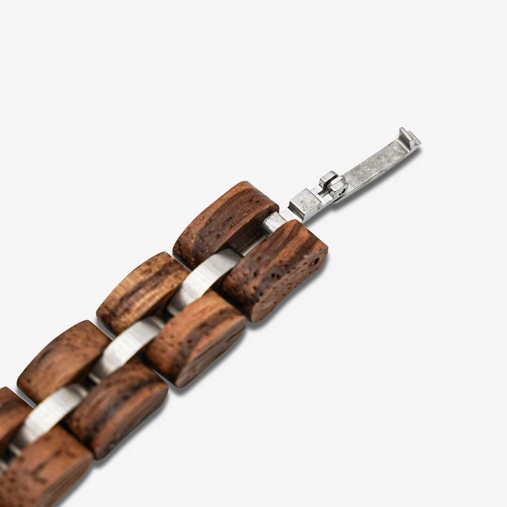 Holzarmband mit Metalleinsatz Braun